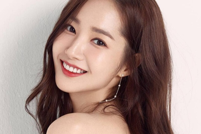 Rose V Line: An Easy Way to Lift Your Face